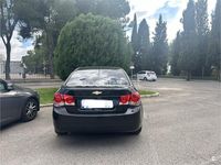 Usado Chevrolet Cruze LT 141 CV (103 kW) 2011 Negro Berlina