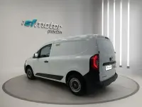 Usado Renault Kangoo 80 kW (109 CV) 2022 Blanco Monovolumen
