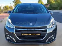Usado Peugeot 208 Signature Sky 82 CV (60 kW) 2019 Gris / plata Utilitario