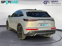 Usado DS Automobiles DS7 Crossback Rivoli 225 CV (165 kW) 2023 Gris / plata SUV