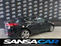 Usado Hyundai Elantra 136 CV (100 kW) 2016 Negro Berlina