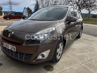 Usado Renault Grand Scénic III Dynamique 130 CV (95 kW) 2009 Marrón Monovolumen