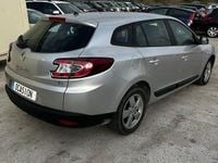 Usado Renault Mégane III Dynamique 130 CV (95 kW) 2012 Gris