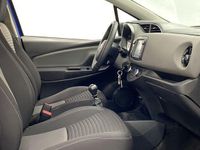 Usado Toyota Yaris Active 100 CV (73 kW) 2019 Azul
