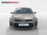 Usado Kia Rio 100 CV (73 kW) 2020 Gris / plata Berlina