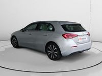 Usado Mercedes A180 116 CV (85 kW) 2021 Gris / plata Berlina