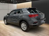Usado VW T-Roc Edition 115 CV (84 kW) 2021 Gris / plata SUV
