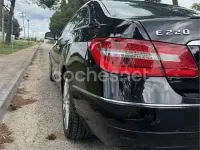 Usado Mercedes E220 Elegance 170 CV (125 kW) 2011 Negro Coupe