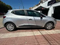 Usado Renault Clio IV Business 90 CV (66 kW) 2018 Gris / plata Berlina