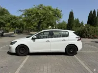Usado Peugeot 308 Style 115 CV (84 kW) 2016 Blanco Berlina