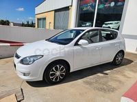 Usado Hyundai i30 Comfort 90 CV (66 kW) 2009 Blanco Berlina