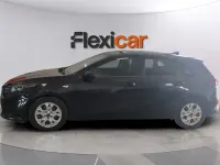 Usado Kia Ceed 101 CV (74 kW) 2021 Negro Utilitario