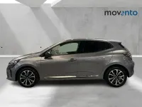 Usado Renault Clio V Techno 100 CV (73 kW) 2025 Gris Berlina