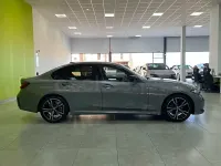 Usado BMW 318 Sport Line 150 CV (110 kW) 2025 Gris / plata Berlina