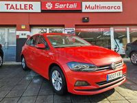 Usado VW Polo Advance 95 CV (69 kW) 2019 Rojo Utilitario