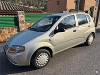 Usado Chevrolet Kalos SE 83 CV (61 kW) 2004 Gris / plata Berlina