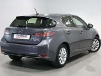 Usado Lexus CT200h 136 CV (100 kW) 2012 Gris Utilitario