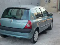 Usado Renault Clio II 80 CV (58 kW) 2004 Azul Berlina
