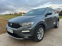 Usado VW T-Roc Advance 150 CV (110 kW) 2022 Gris / plata SUV