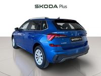 Usado Skoda Kamiq Selection 115 CV (84 kW) 2024 Azul SUV