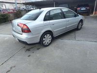 Usado Citroën C5 Exclusive 136 CV (100 kW) 2005 Plateado Berlina