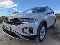 Usado VW T-Roc Life 150 CV (110 kW) 2023 Beige SUV