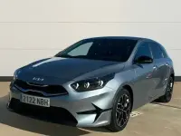 Usado Kia Ceed Style 100 CV (73 kW) 2025 Gris Utilitario