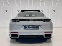 Usado Porsche Panamera 4S 560 CV (411 kW) 2023 Gris / plata Utilitario