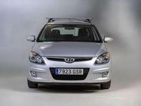 Usado Hyundai i30 Classic 109 CV (80 kW) 2009 Plateado Utilitario