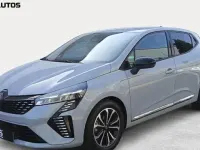 Usado Renault Clio Techno 90 CV (66 kW) 2025 Gris Utilitario