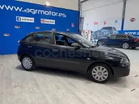 Usado Seat Ibiza Reference 85 CV (62 kW) 2008 Negro Berlina