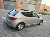 Usado Seat Leon I-Tech 110 CV (80 kW) 2014 Beige Berlina