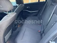 Usado BMW 318 Comfort Edition 150 CV (110 kW) 2020 Gris / plata Familiar