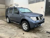 usado Nissan Pathfinder 2.5dCi XE 7pl.