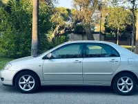 Usado Toyota Corolla Sol 116 CV (85 kW) 2005 Gris / plata Berlina