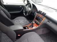 Usado Mercedes C200 Classic 116 CV (85 kW) 2002 Negro Berlina
