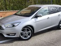Usado Ford Focus Titanium 125 CV (91 kW) 2017 Plateado Familiar
