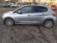 Usado Peugeot 208 Signature Sky 82 CV (60 kW) 2019 Gris / plata Utilitario