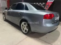 Usado Audi A4 Ambiente 140 CV (102 kW) 2006 Gris / plata Berlina