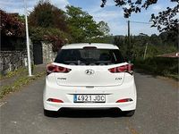 Usado Hyundai i20 84 CV (61 kW) 2016 Blanco Berlina