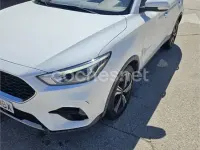 Usado MG ZS Comfort 106 CV (77 kW) 2022 Blanco SUV