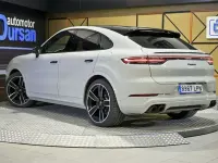 Usado Porsche Cayenne 462 CV (339 kW) 2021 Gris / plata SUV