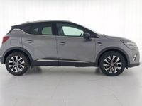 Usado Renault Captur Techno 90 CV (66 kW) 2024 Gris SUV