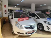 Usado Opel Corsa Essentia 85 CV (62 kW) 2010 Blanco Utilitario