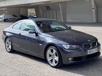 Usado BMW 325 218 CV (160 kW) 2007 Gris / plata Coupe
