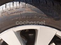 Usado Toyota Avensis Executive 150 CV (110 kW) 2008 Granate Familiar