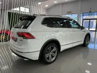 Begagnad VW Tiguan Allspace Sportline 190 HK (139 kW) 2018 Vit SUV