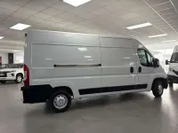 Usado Citroën Jumper 140 CV (102 kW) 2022 Blanco Monovolumen