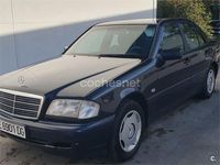 Usado Mercedes C180 Classic 122 CV (89 kW) 1999 Azul Berlina