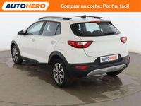 Usado Kia Stonic 84 CV (61 kW) 2022 Blanco SUV